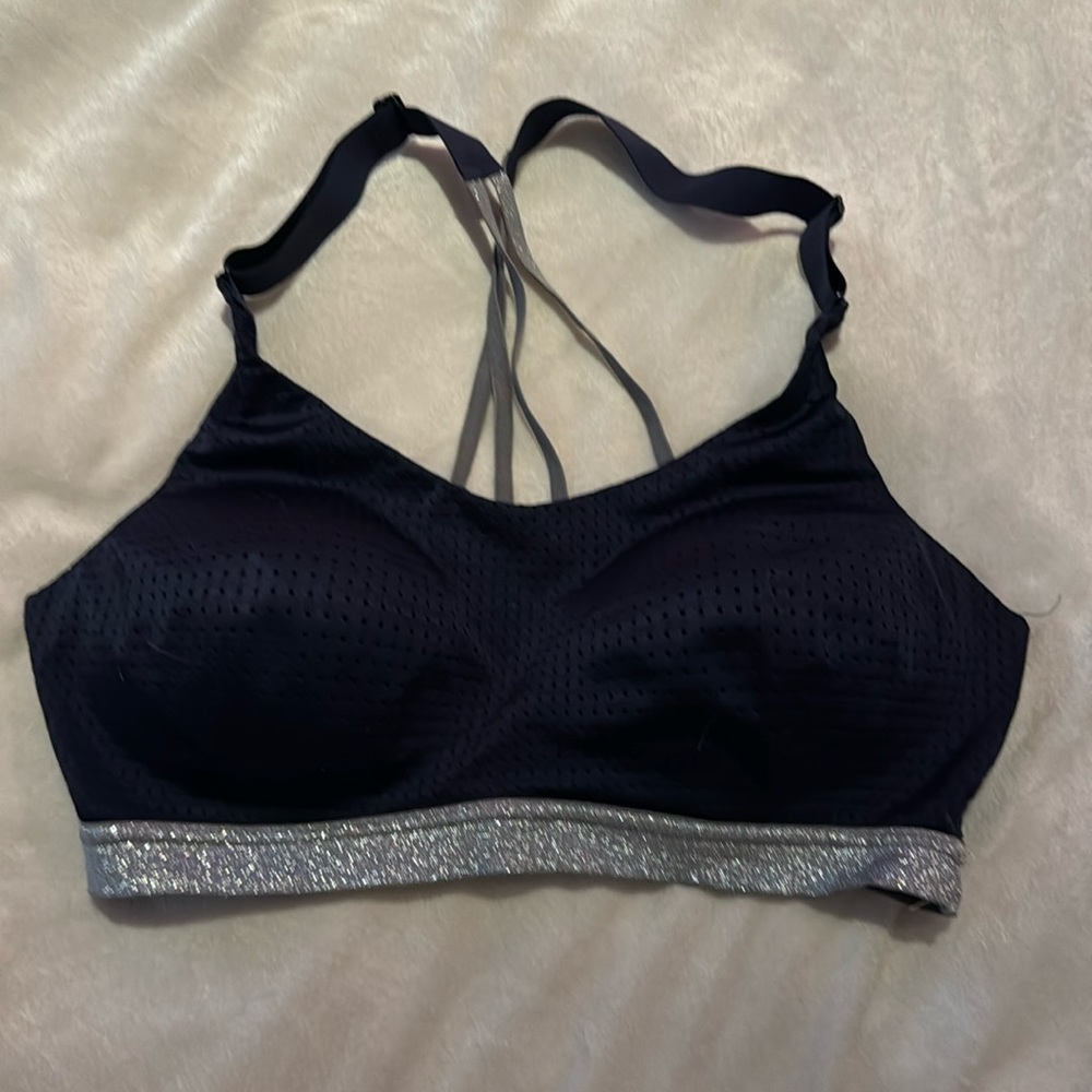 VS sports bra